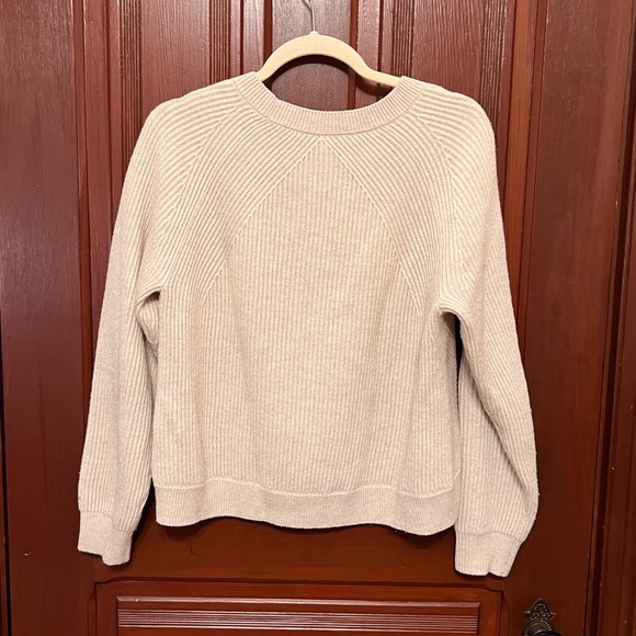 EUC Vince wool cashmere ivory cream sweater - Picture 2 of 4